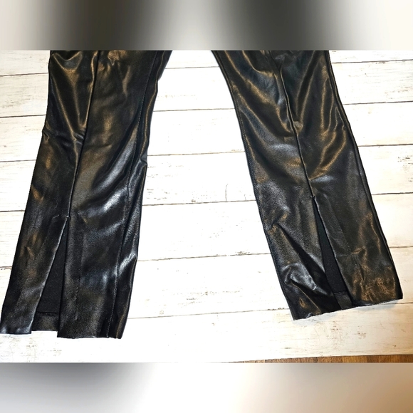 Abercrombie & Fitch Ultra High Rise Skinny Vegan Faux Leather Pants Soft - Picture 8 of 12